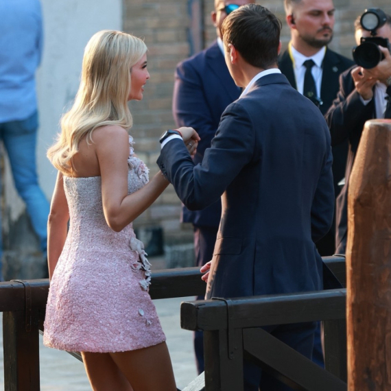 Nikad rizičniji minić Ivanke Tramp: Svi su čekali pogrešan korak, a ona je uradila nešto drugo FOTO